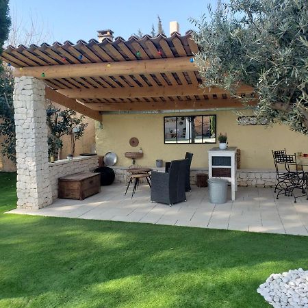 La Maison 1440 LʼIsle-sur-la-Sorgue Exteriör bild