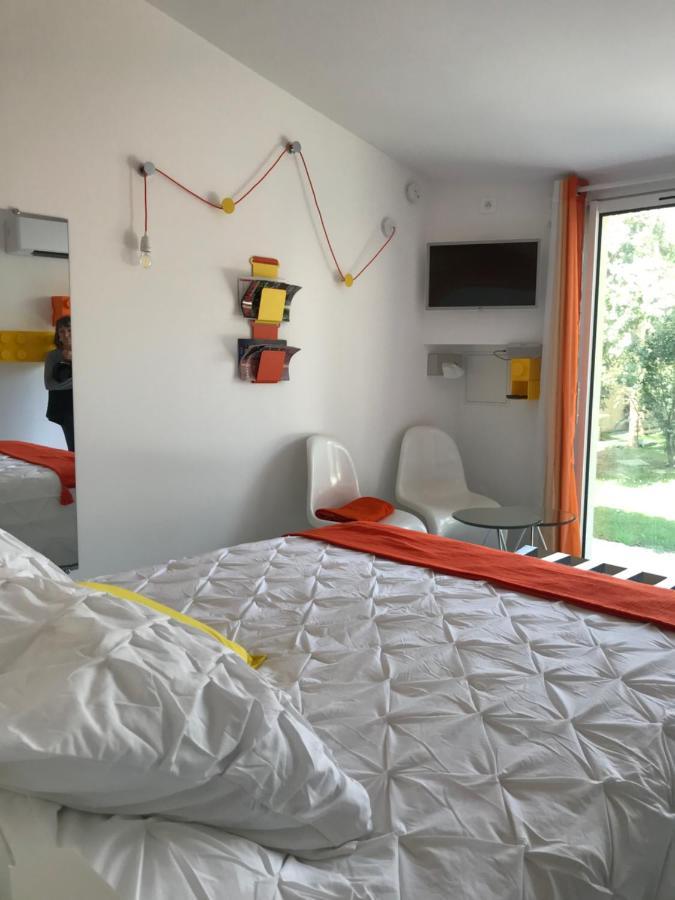 La Maison 1440 LʼIsle-sur-la-Sorgue Exteriör bild